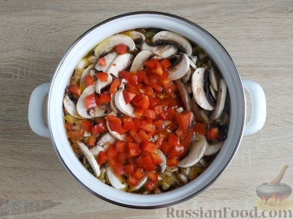 Грибной суп с пшеном и овощами