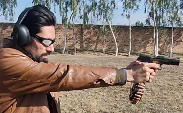 В Пакистане научились переделывать советские ТТ в пистолеты-пулемёты