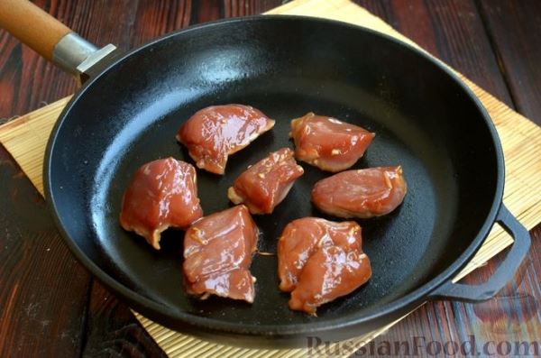 Жареная свинина, маринованная по-азиатски (на сковороде)